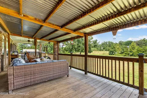 Exterior - 83 County Road 523, Como, MS 38619 photo 9 of 14
