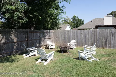 Exterior - 12 Windwood Cv, Flowood, MS 39232 photo 5 of 9