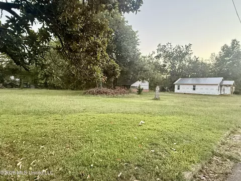 Exterior - 275 Ruby Ave, Drew, MS 38737 photo 4 of 5