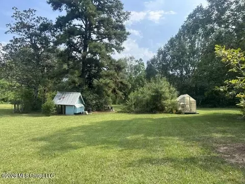 Exterior - 220 W Batson Ave, Wiggins, MS 39577 photo 1 of 1
