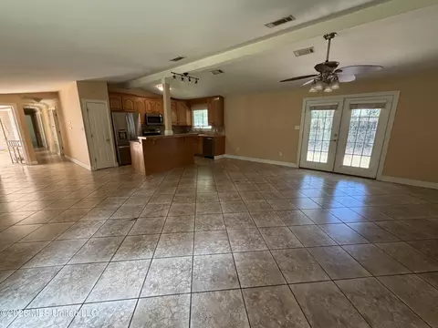 Living - 734 Akaka Ct, Diamondhead, MS 39525 photo 1 of 3