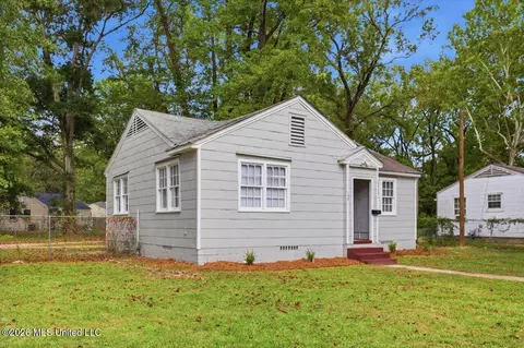 Exterior - 150 Sewanee Dr, Jackson, MS 39209 photo 2 of 4