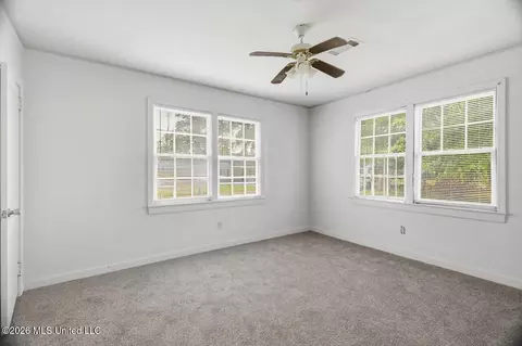 Bedroom - 150 Sewanee Dr, Jackson, MS 39209 photo 3 of 3