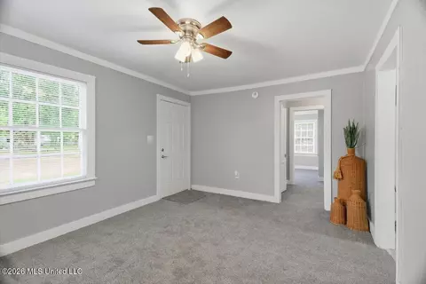 Living - 153 Sewanee Dr, Jackson, MS 39209 photo 3 of 4