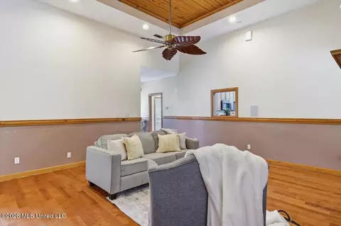 Living - 1635 Misty Ln, Terry, MS 39170 photo 3 of 3