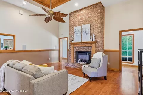 Living - 1635 Misty Ln, Terry, MS 39170 photo 1 of 3