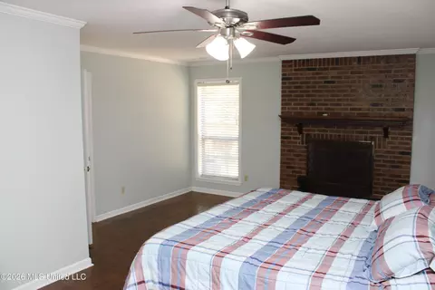 Bedroom - 220 Flushing Cv, Hernando, MS 38632 photo 3 of 11