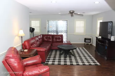 Other - 220 Flushing Cv, Hernando, MS 38632 photo 2 of 10