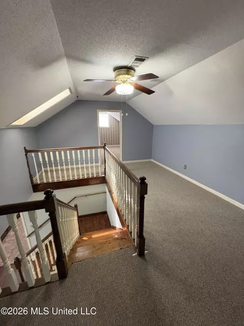 Entry Way - 220 Flushing Cv, Hernando, MS 38632 photo 4 of 4