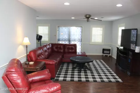 Other - 220 Flushing Cv, Hernando, MS 38632 photo 4 of 10