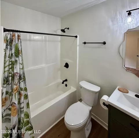 Bath - 101 Maci Ln, Lucedale, MS 39452 photo 2 of 3