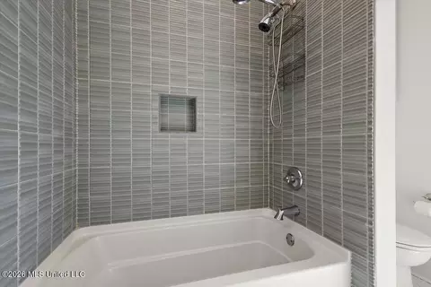 Bath - 112 Brashear St, Madison, MS 39110 photo 5 of 5
