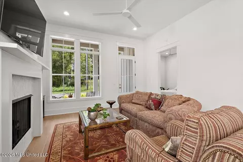 Living - 112 Brashear St, Madison, MS 39110 photo 2 of 2