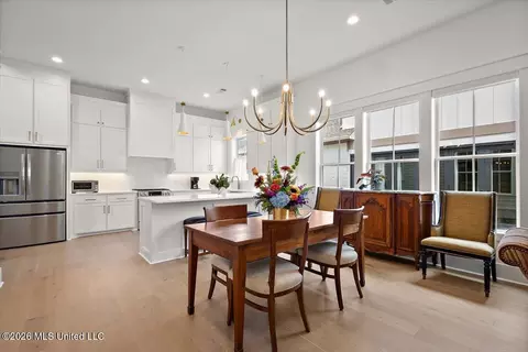 Dining - 112 Brashear St, Madison, MS 39110 photo 1 of 1