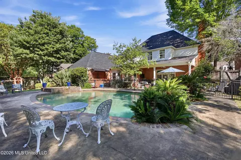 Exterior - 5122 Canton Heights Dr, Jackson, MS 39211 photo 2 of 10
