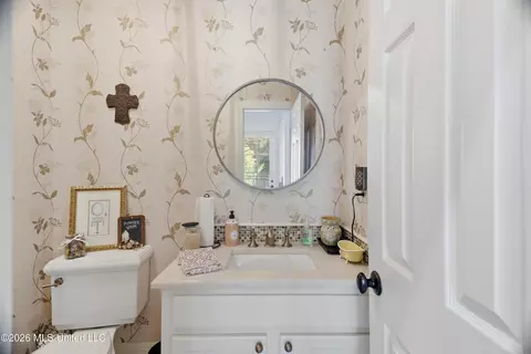 Bath - 5122 Canton Heights Dr, Jackson, MS 39211 photo 1 of 8