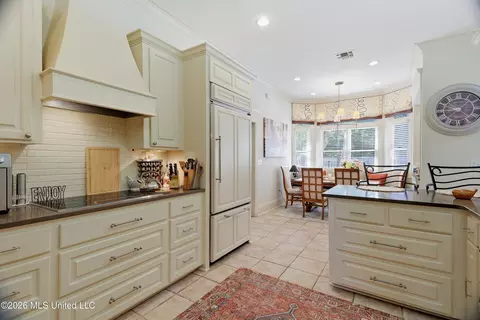 Kitchen - 5122 Canton Heights Dr, Jackson, MS 39211 photo 3 of 4