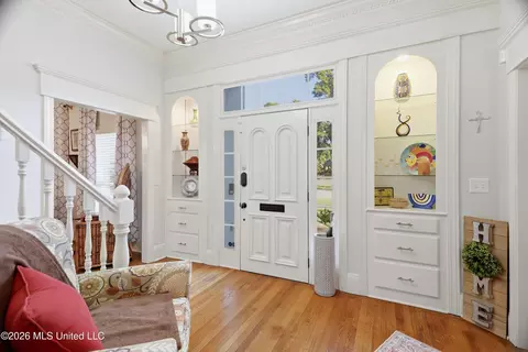 Entry Way - 5122 Canton Heights Dr, Jackson, MS 39211 photo 1 of 2