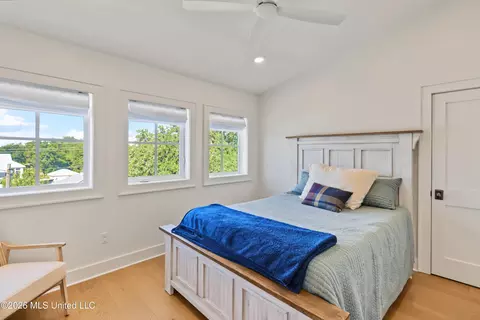Bedroom - 405 Mason Ave, Long Beach, MS 39560 photo 4 of 8