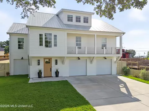 Exterior - 405 Mason Ave, Long Beach, MS 39560 photo 2 of 12