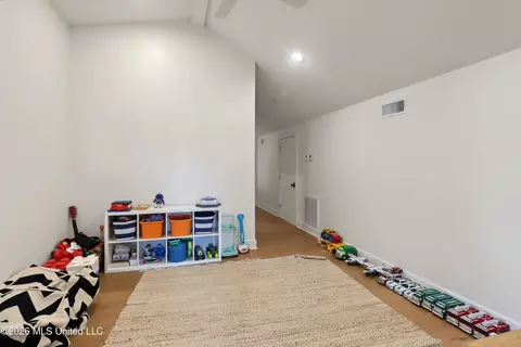 Entry Way - 405 Mason Ave, Long Beach, MS 39560 photo 2 of 3