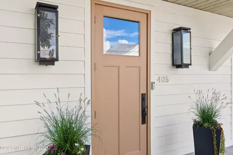 Exterior - 405 Mason Ave, Long Beach, MS 39560 photo 10 of 12