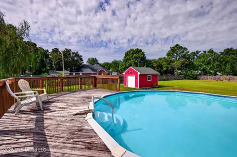 Exterior - 5547 Paula Dr, Long Beach, MS 39560 photo 13 of 17