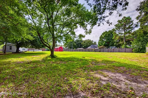Exterior - 5547 Paula Dr, Long Beach, MS 39560 photo 17 of 17