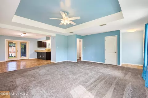 Living - 5547 Paula Dr, Long Beach, MS 39560 photo 2 of 5
