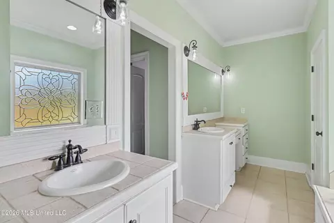 Bath - 1350 Fairway Dr, Wiggins, MS 39577 photo 3 of 5