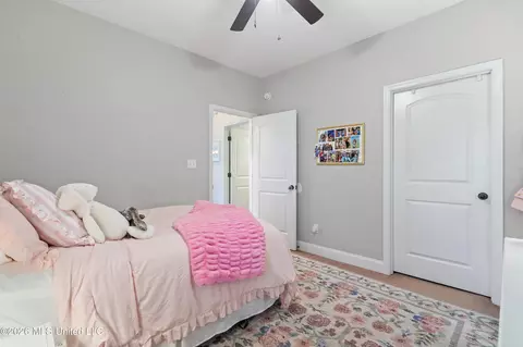 Bedroom - 1375 Fieldstone St, Hernando, MS 38632 photo 6 of 6