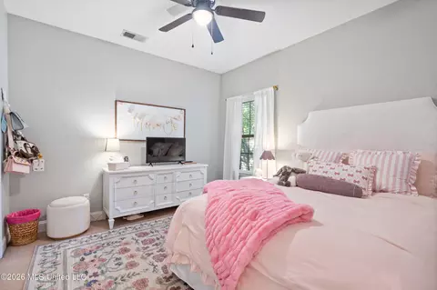 Bedroom - 1375 Fieldstone St, Hernando, MS 38632 photo 5 of 6