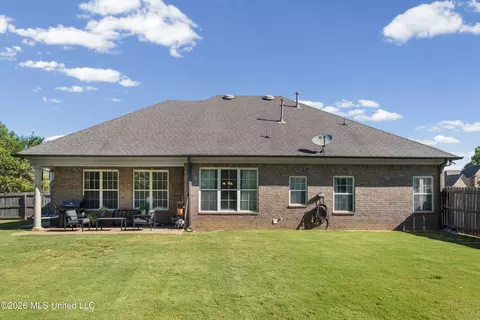 Exterior - 1375 Fieldstone St, Hernando, MS 38632 photo 5 of 5