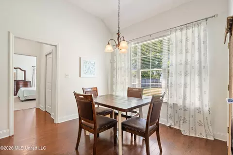 Dining - 1375 Fieldstone St, Hernando, MS 38632 photo 2 of 2