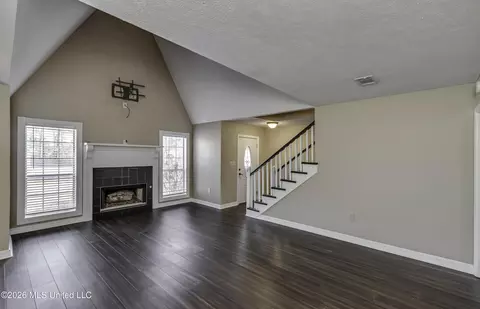 Living - 823 Bibury Pl, Brandon, MS 39047 photo 1 of 10