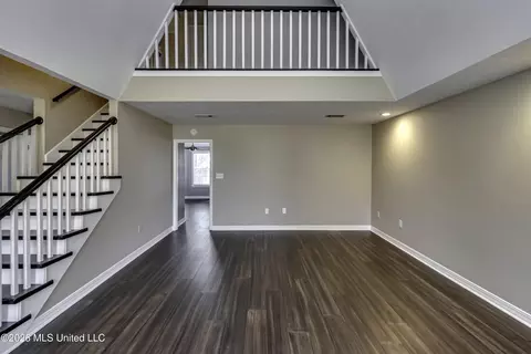 Living - 823 Bibury Pl, Brandon, MS 39047 photo 5 of 10