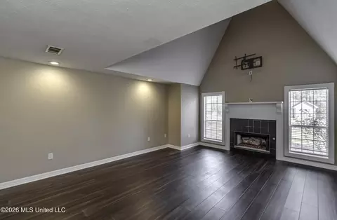 Living - 823 Bibury Pl, Brandon, MS 39047 photo 3 of 10