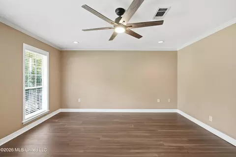 Living - 823 Bibury Pl, Brandon, MS 39047 photo 10 of 10