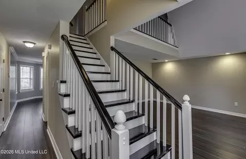 Entry Way - 823 Bibury Pl, Brandon, MS 39047 photo 1 of 4