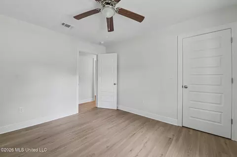 Bedroom - 12908 Dixie Hill Dr, Moss Point, MS 39562 photo 2 of 6