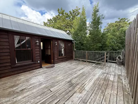 Exterior - 209 S Commerce St, Natchez, MS 39120 photo 10 of 10
