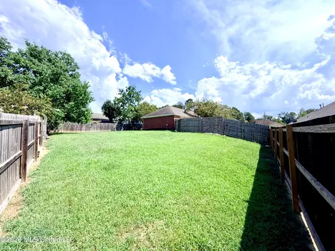 Exterior - 1008 Stonehendge Dr, Brandon, MS 39042 photo 8 of 8