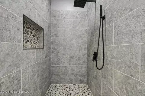 Bath - 20915 Busby Rd, Vancleave, MS 39565 photo 4 of 6