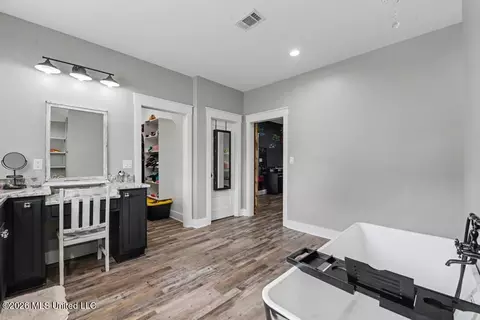 Entry Way - 20915 Busby Rd, Vancleave, MS 39565 photo 3 of 3