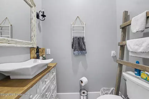 Bath - 20915 Busby Rd, Vancleave, MS 39565 photo 1 of 6