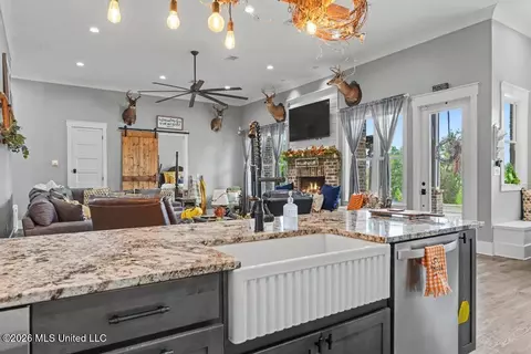 Kitchen - 20915 Busby Rd, Vancleave, MS 39565 photo 3 of 5