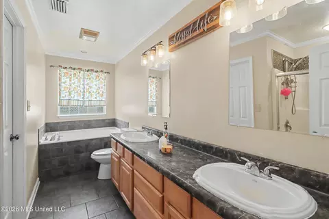Bath - 17425 Marian Ct, Saucier, MS 39574 photo 2 of 4