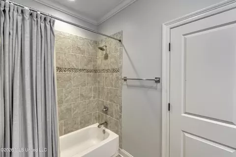 Bath - 189 Stone Creek Dr, Madison, MS 39110 photo 2 of 11