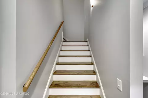 Entry Way - 189 Stone Creek Dr, Madison, MS 39110 photo 3 of 3