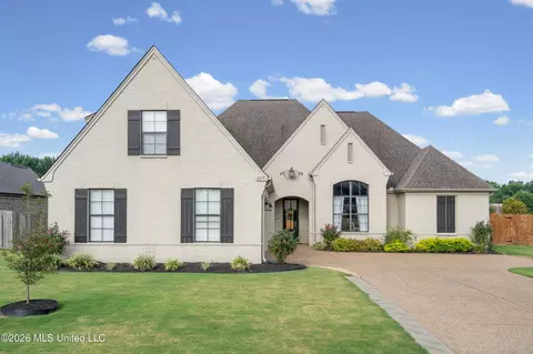 Exterior - 657 N Doe Creek Trl, Hernando, MS 38632 photo 3 of 9